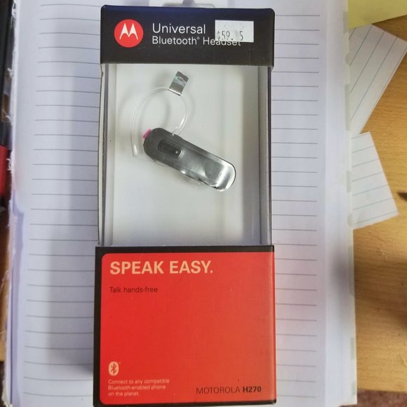 Motorola Other - New LOOK Ma No Hands! Cell Phone Bluetooth Headset